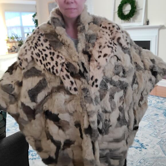 Vintage Rabbit Fur Cape One Size Winners Circle Brown Tan Patchwork Shawl Coat - Picture 3 of 15
